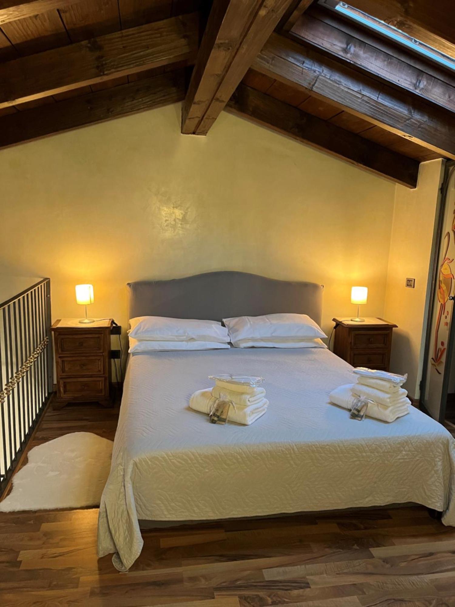 Bilocale Dafne Abbadesse Guest House 밀라노 외부 사진